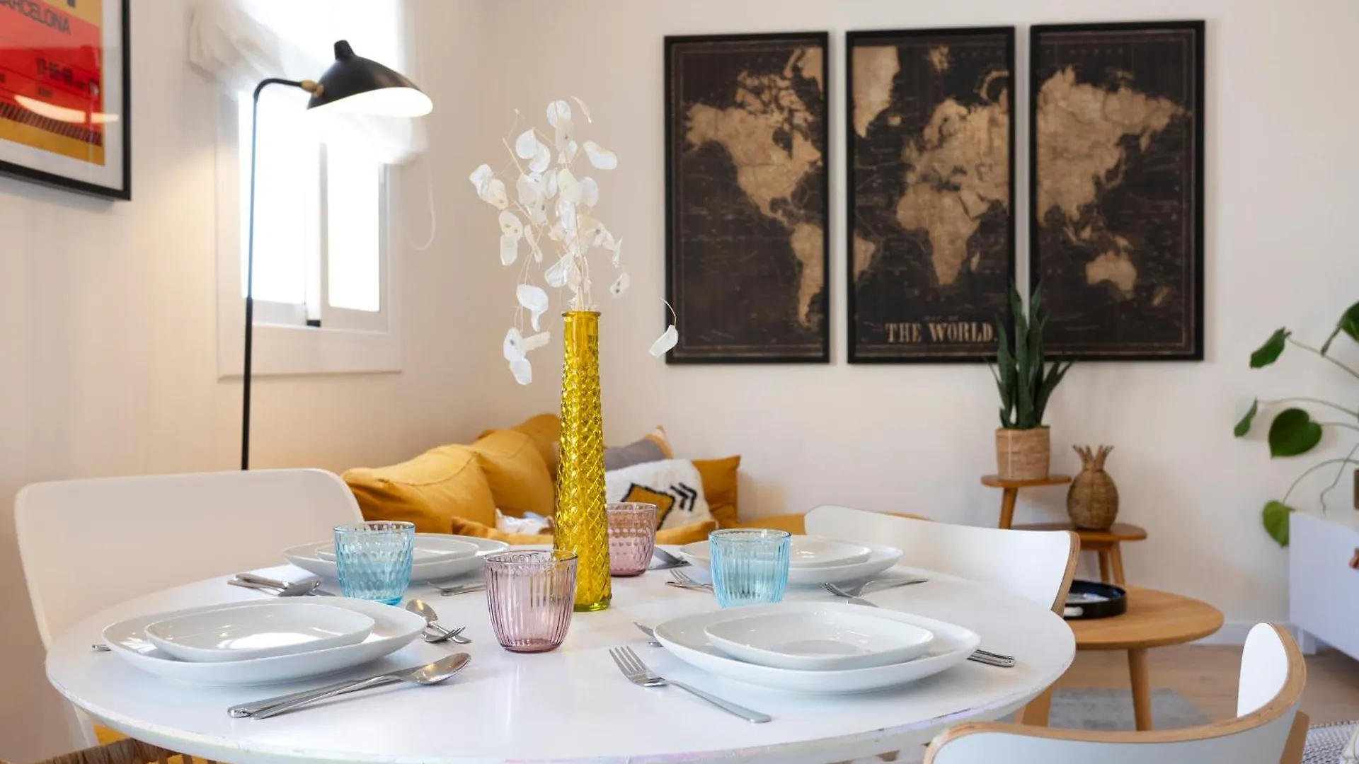 63Mal1030 - Beautiful Apartment Near The Sagrada Barcelona 0*,  Španělsko